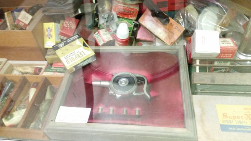 Don’s Gun Shop | Gun Shop Guide